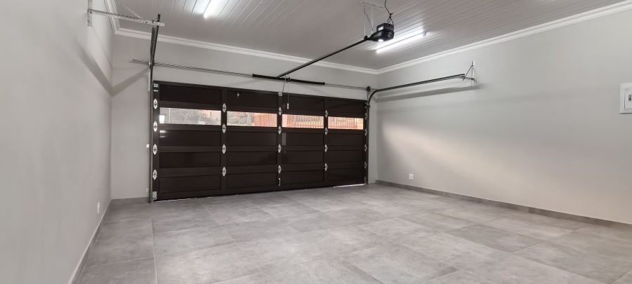 3 Bedroom Property for Sale in Dana Bay Western Cape
